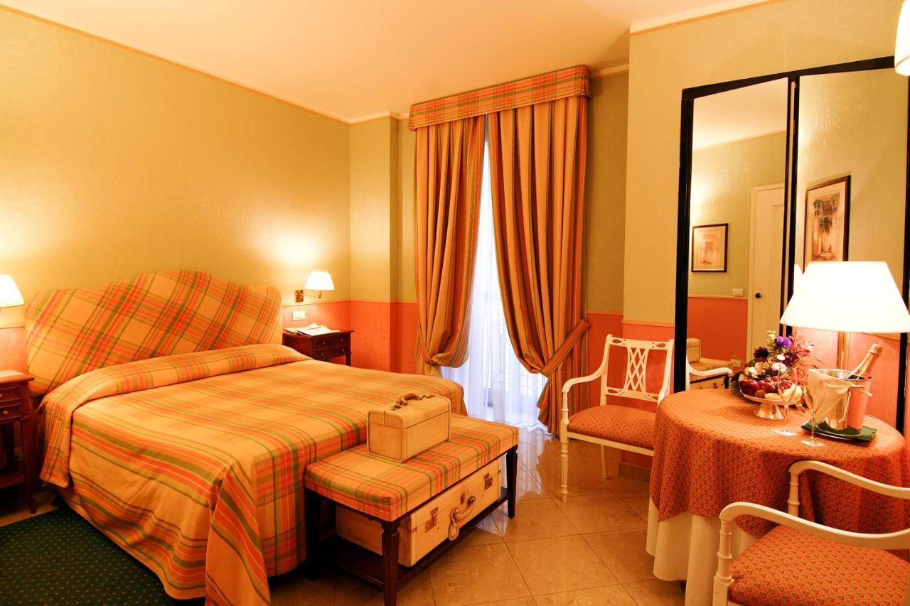 Hotel Victoria & Iside Spa Torino Esterno foto